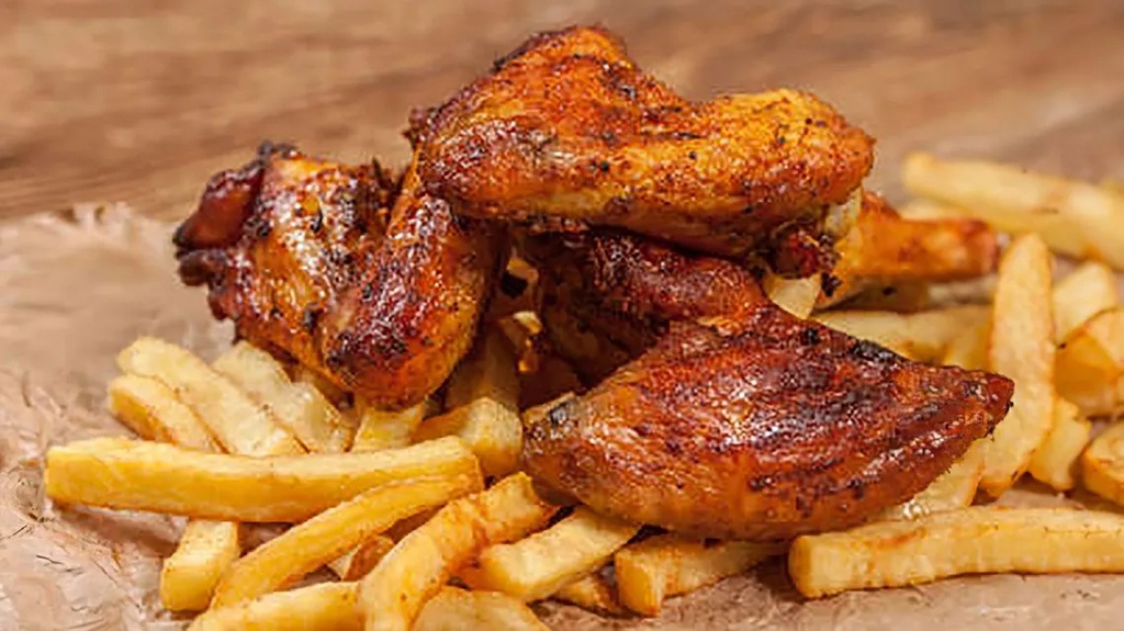 Chicken Wings &amp; Chips